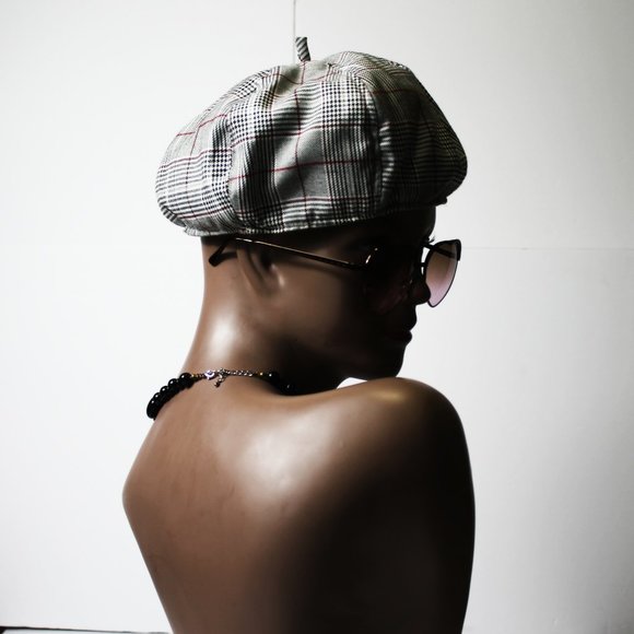 Women plate Beret - Picture 4 of 6